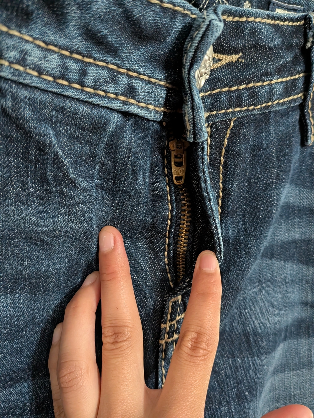 Miss Me Dark Wash Cropped Jeans with Embroidered Ankles - Picture 4 of 11